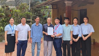 Chi nhánh số 10 hỗ trợ xử lý thủ tục hành chính cho gia đình chính sách, người có công