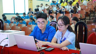 Đoàn Thanh niên Trung tâm tích cực tham gia Hội nghị tập huấn sinh viên Trường Đại học Thủ đô Hà Nội thực hiện dịch vụ công trực tuyến