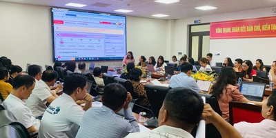 Đảng uỷ phường Tây Tựu hướng dẫn sử dụng Hệ thống thông tin giải quyết thủ tục hành chính của Đảng