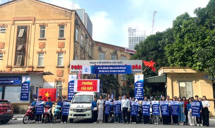 TRẠM Y TẾ PHƯỜNG CẦU GIẤY TỔ CHỨC TRUYỀN THÔNG NGÀY QUỐC TẾ TRẺ EM GÁI 11/10/2025