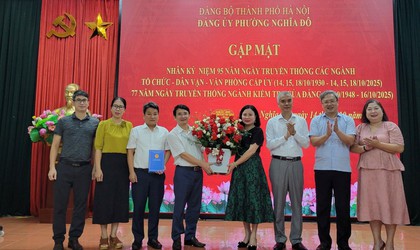 Phường Nghĩa Đô gặp mặt kỷ niệm các ngày truyền thống ngành xây dựng Đảng năm 2025