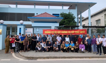 Tổng vệ sinh môi trường diệt bọ gậy chủ động phòng, chống bệnh sốt xuất huyết sau bão Bualoi và Matmo