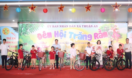 Rộn ràng Đêm hội Trăng rằm xã Thuận An
