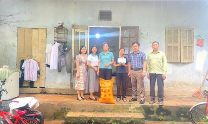 Tấm lòng thiện nguyện lan tỏa giá trị nhân văn của Chủ nhiệm CLB Dân ca xã Tiến Thắng