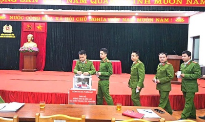 Công an xã Thiên Lộc tổ chức phát động Ủng hộ đồng bào bị ảnh hưởng bởi bão lụt tại miền Trung, Tây Nguyên