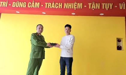 “Tận tụy, trách nhiệm vì nhân dân phục vụ”Công an xã Ô Diên nhanh chóng giúp người dân tìm lại tài sản giá trị