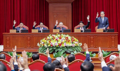 HỘI NGHỊ TRUNG ƯƠNG 15: THỐNG NHẤT THÔNG QUA BÁO CÁO VỀ CÔNG TÁC NHÂN SỰ CỦA ĐẢNG