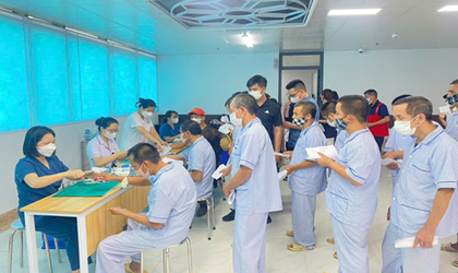 Tăng cường chăm sóc sức khỏe toàn diện cho người bệnh tâm thần: Trung tâm Chăm sóc và Phục hồi chức năng người tâm thần số 1 Hà Nội phối hợp với Bệnh viện Đa khoa Sơn Tây tổ chức khám sức khỏe định kỳ