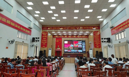 Toàn thể cán bộ, công chức, viên chức xã Bát Tràng tham gia tập huấn công tác vận hành thử nghiệm mô hình chính quyền mới