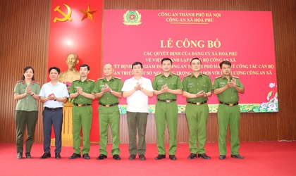 Công an xã Hòa Phú tổ chức Lễ công bố các Nghị quyết của Đảng ủy xã về việc thành lập Đảng bộ công an xã
