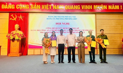 Hội nghị công bố, trao Quyết định thành lập Đảng bộ Công an, Chi bộ Quân sự và Chi bộ Trạm Y tế phường Phương Liệt