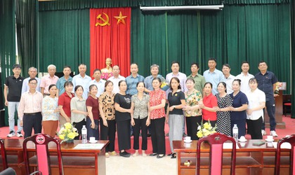 Hội nghị lần thứ Nhất Ban Chấp hành Hội nông dân xã Bát Tràng