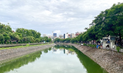 Phường Ngọc Hà tăng cường công tác tuyên truyền, vận động nhân dân và xử lý vi phạm về vệ sinh môi trường khu vực ven sông Tô Lịch