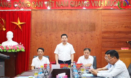 Quốc Oai Lấy ý kiến góp ý của các đồng chí nguyên lãnh đạo vào dự thảo văn kiện trình Đại hội