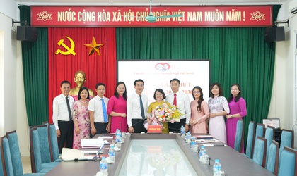 Đại hội Chi bộ Văn phòng Đảng ủy xã Phù Đổng lần thứ nhất, nhiệm kỳ 2025 -2030 thành công tốt đẹp