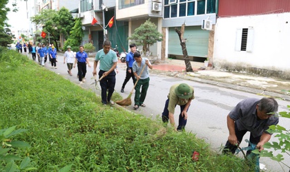 Phường Dương Nội ra quân tổng vệ sinh môi trường 