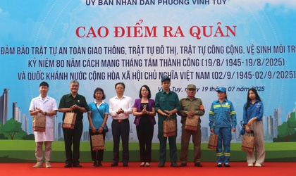 Phường Vĩnh Tuy: Tổ chức Đợt cao điểm ra quân TTĐT, TTATGT, TTCC, VSMT nhân dịp kỷ niệm 80 năm Cách mạng tháng Tám và Quốc khánh 2/9