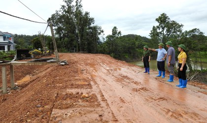 ỨNG PHÓ VỚI CƠN BÃO SỐ 3: XÃ TRUNG GIÃ QUÁN TRIỆT PHƯƠNG CHÂM 