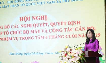 Đảng ủy - HĐND - UBND - Ủy ban MTTQ Việt Nam xã Phù Đổng tổ chức Hội nghị công bố các nghị quyết, quyết định về tổ chức bộ máy và công tác cán bộ của xã; triển khai nhiệm vụ trọng tâm 6 tháng cuối năm 2025.