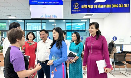 Ngày làm việc đầu tiên tại Điểm tiếp nhận, phục vụ hành chính công phường Cầu Giấy