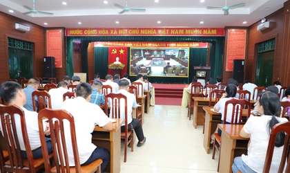 Đảng ủy xã Yên Xuân tham dự Hội nghị tập huấn sử dụng phần mềm quản lý văn bản