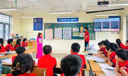 Phường Phương Liệt: Chúc mừng những kết quả đã đạt được của giáo viên và học sinh trường Trung học cơ sở Khương Mai trong kỳ tuyển sinh vào lớp 10 Trung học phổ thông, năm học 2025-2026.
