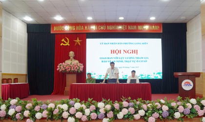 Phường Long Biên tổ chức giao ban với lực lượng tham gia bảo vệ an ninh, trật tự cơ sở triển khai nhiệm vụ trọng tâm 6 tháng cuối năm 2025.
