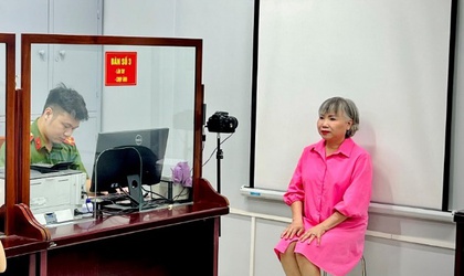 Công an phường Yên Hòa phấn đấu sớm hoàn thành việc cấp, đổi thẻ Đảng viên trên nền tảng dữ liệu dân cư
