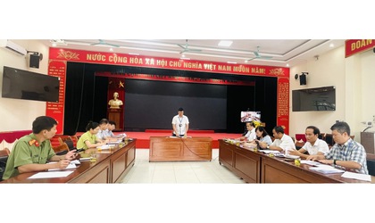 Xã Thiên Lộc tổ chức hội nghị đánh giá năng lực các công ty cung ứng thực phẩm, sữa, nước cho trường học.