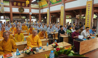 Hà Nội: Hỗ trợ tuyên truyền, phổ biến chính sách pháp luật, chuyển đổi số và hướng dẫn thực hiện TTHC đối với chức sắc, chức việc Phật giáo