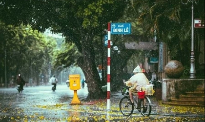 Ngày 15/8 Hà Nội sáng và đêm có mưa vừa, có lúc mưa to, nguy cơ ngập úng