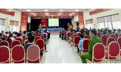 Hội nghị tuyên truyền, ký cam kết chấp hành các quy định của pháp luật về trật tự văn minh đô thị, trật tự công cộng và vệ sinh môi trường trên địa bàn xã Đại Thanh