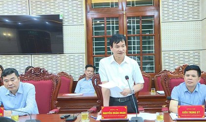 Ngân hàng Nhà nước chi nhánh Khu vực I làm việc với Đảng uỷ xã Phúc Thọ về tình hình hoạt động trên địa bàn