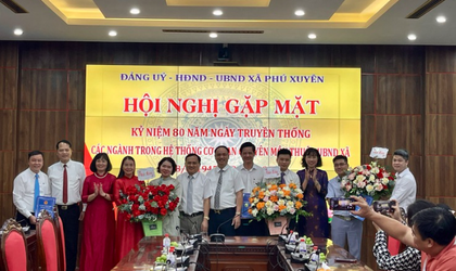 Phú Xuyên tổ chức gặp mặt kỷ niệm 80 năm Ngày truyền thống các Ngành trong hệ thống cơ quan chuyên môn thuộc UBND xã (28/8/1945 – 28/8/2025).