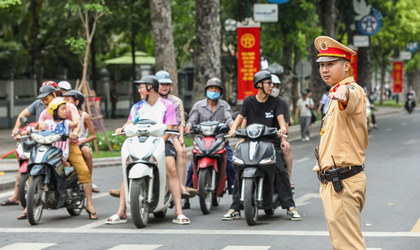 Thông báo hạn chế phương tiện và phân luồng giao thông tại các tuyến đường dẫn vào Khu vực bắn pháo hoa tại hồ Văn Quán