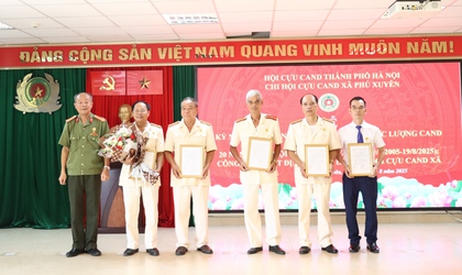 Lễ Công bố Quyết định thành lập chi Hội Cựu Công an nhân dân xã Phú Xuyên