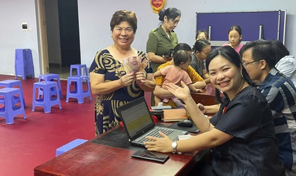 NIỀM VUI TẾT ĐỘC LẬP ĐƯỢC NHÂN LÊN TỪ NHỮNG PHẦN QUÀ