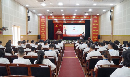 UBND phường Long Biên tổ chức Lễ chào cờ tháng 9/2025
