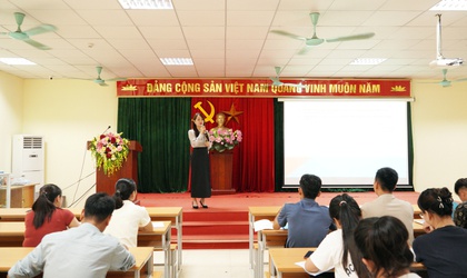 Trung tâm Chính trị khu vực Chương Mỹ khai giảng lớp bồi dưỡng nhận thức về Đảng  đợt 3 năm 2025
