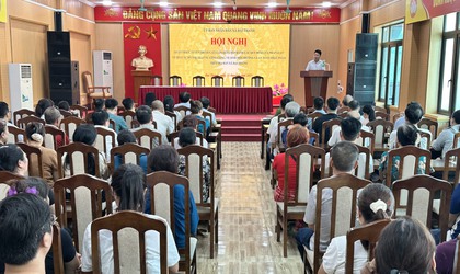 Xã Đại Thanh tổ chức hội nghị quán triệt, tuyên truyền, ký cam kết chấp hành các quy định của pháp luật về trật tự độ thị, trật tự công cộng, vệ sinh môi trường và an toàn thực phẩm trên địa bàn xã