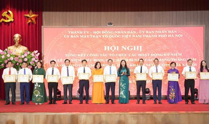 UBND phường Hoàn Kiếm vinh dự được UBND Thành phố Hà Nội trao tặng Bằng khen có thành tích xuất sắc trong các hoạt động kỷ niệm 80 năm