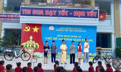 Trường Tiểu học Minh Khai B tổ chức Sinh hoạt dưới cờ với chủ đề “An toàn giao thông”