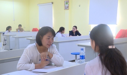 Trung tâm Công tác Xã hội và Quỹ Bảo trợ trẻ em Hà Nội tổ chức trang bị kỹ năng sống cho trẻ em tại Trường THCS Phương Tú