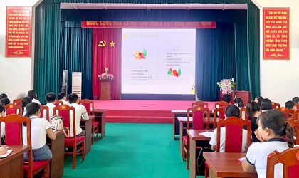 Phường Tùng Thiện tập huấn cập nhật kiến thức ATTP tại bếp ăn trường học

