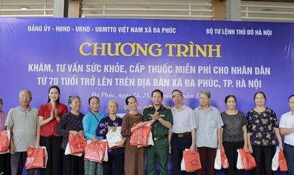 Đa Phúc khám, cấp thuốc miễn phí cho người dân từ 70 tuổi trở lên