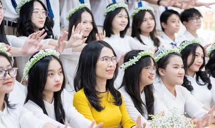 TẤM GƯƠNG SÁNG VỀ TÂM HUYẾT VÀ SÁNG TẠO