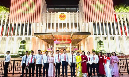 Đoàn đại biểu phường Long Biên tham dự Lễ diễu binh, diễu hành tại Quảng trường Ba Đình