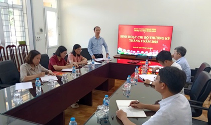 Chi bộ Ban xây dựng Đảng tổ chức sinh hoạt chuyên đề “Đổi mới và nâng cao chất lượng sinh hoạt chi bộ trong giai đoạn mới và công tác ban hành Nghị quyết chi bộ”