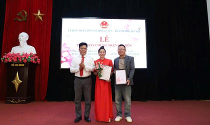 Xã Hồng Vân lần đầu trao Giấy đăng ký kết hôn cho người có quốc tịch nước ngoài