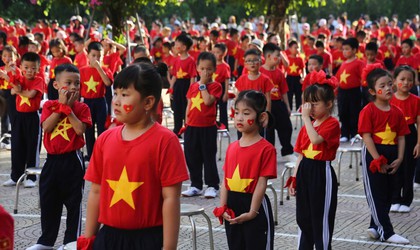 Trên 21.700 học sinh phường Dương Nội  hân hoan bước vào năm học mới 2025-2026